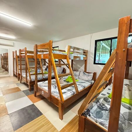Aquaholik Traveler'S Lodge เอลนิโด ภายนอก รูปภาพ