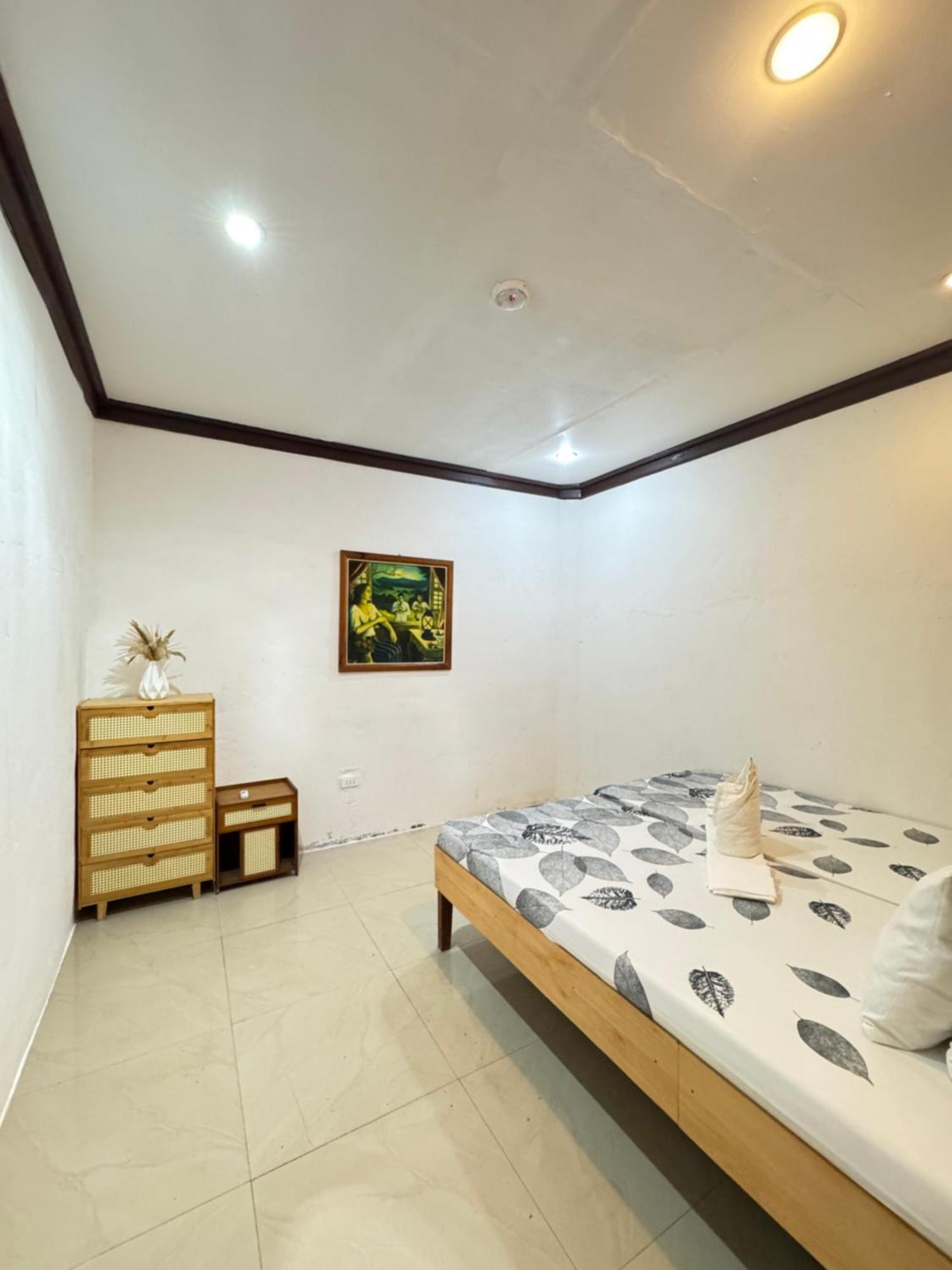 Aquaholik Traveler'S Lodge เอลนิโด ภายนอก รูปภาพ