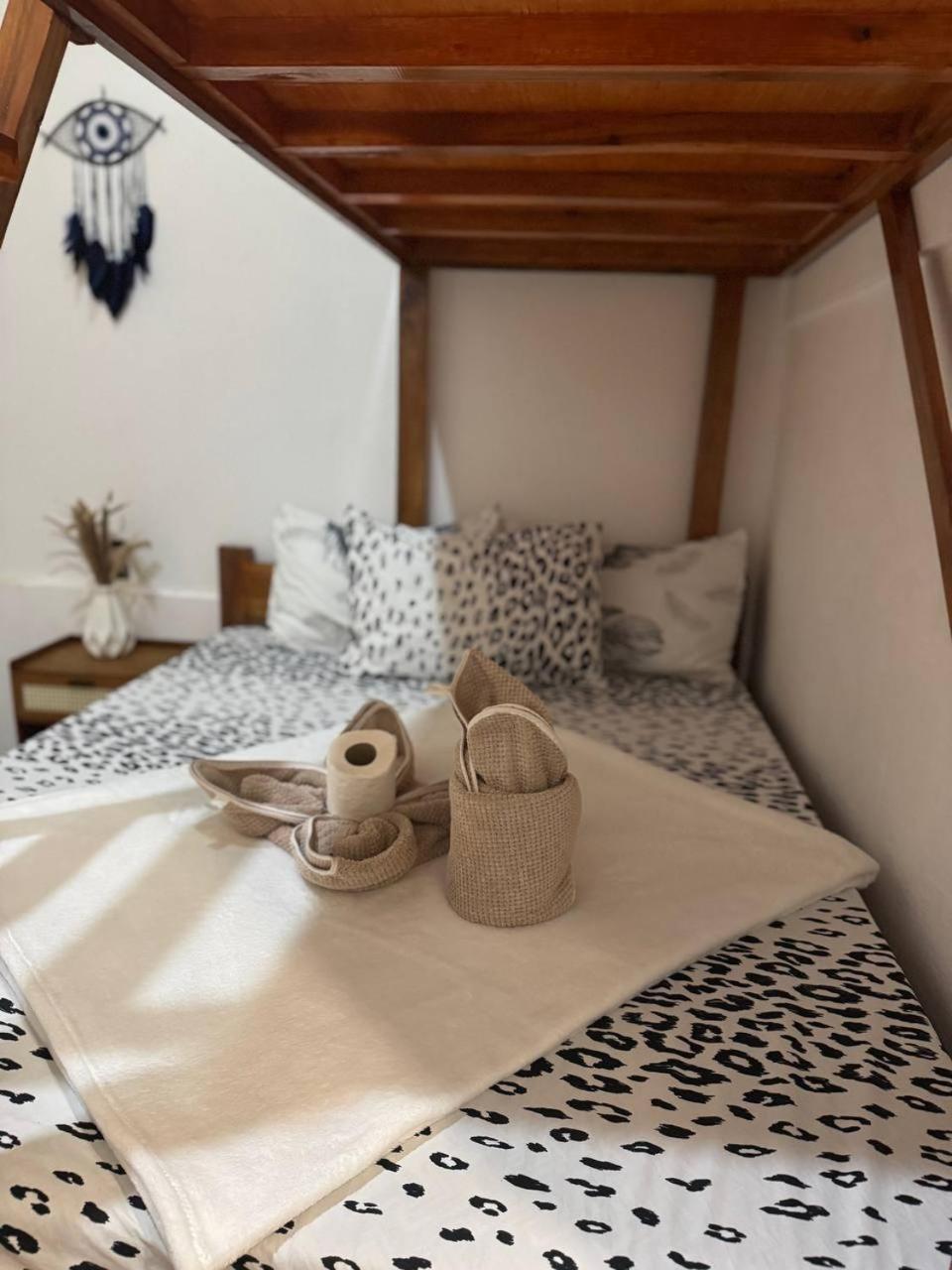 Aquaholik Traveler'S Lodge เอลนิโด ภายนอก รูปภาพ